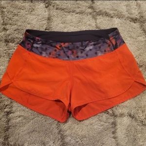 Lululemon Women's Speed Shorts sz 4 - Pre-owned